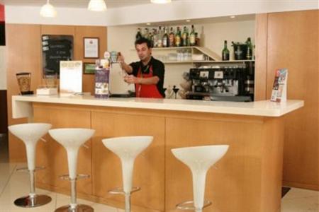 фото отеля Hotel Ibis Setubal