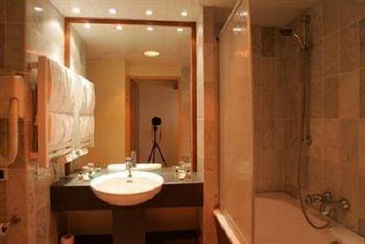 фото отеля Domaine des Portes de Sologne Hotel