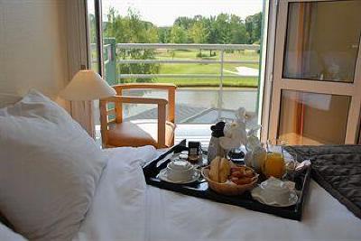 фото отеля Domaine des Portes de Sologne Hotel