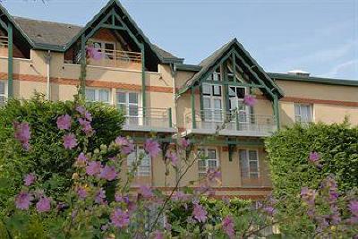 фото отеля Domaine des Portes de Sologne Hotel
