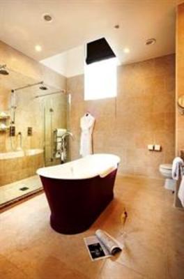 фото отеля Cedar Court Grand Hotel & Spa