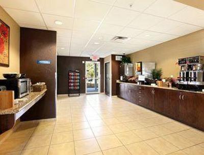 фото отеля Microtel Inn & Suites Jacksonville (Airport)