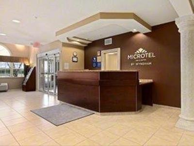 фото отеля Microtel Inn & Suites Jacksonville (Airport)