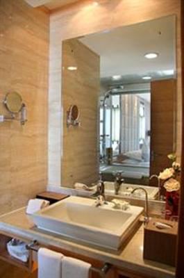 фото отеля The Center Hotel Weihai