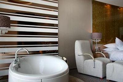 фото отеля The Center Hotel Weihai