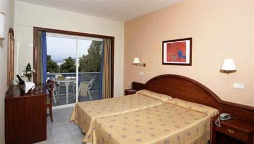 фото отеля azuLine Hotel Bergantin