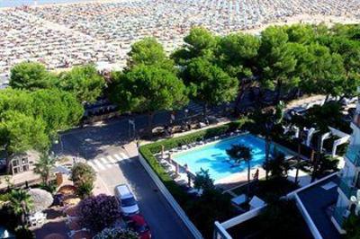 фото отеля International Beach Hotel Lignano Sabbiadoro