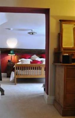 фото отеля Old Ivy House Bed & Breakfast