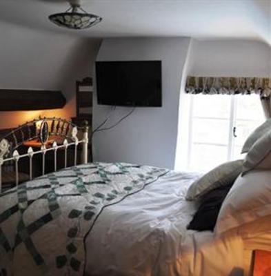 фото отеля Old Ivy House Bed & Breakfast