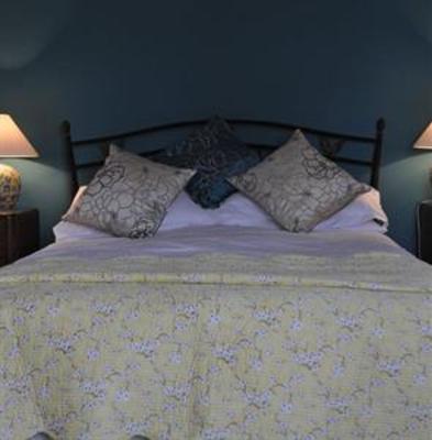 фото отеля Old Ivy House Bed & Breakfast