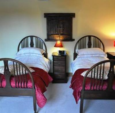 фото отеля Old Ivy House Bed & Breakfast