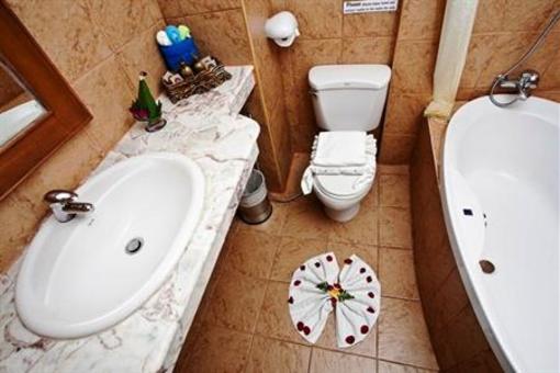 фото отеля Tiger Inn Phuket