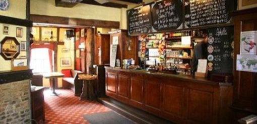 фото отеля The Saracens Head Hotel Highworth
