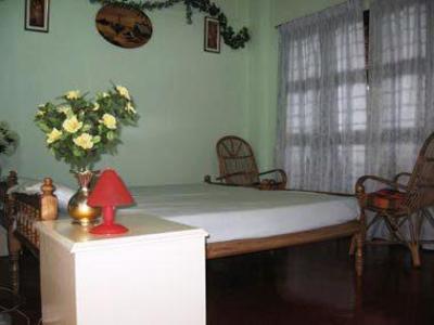 фото отеля West Wind Homez