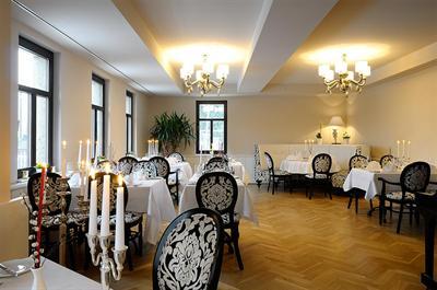 фото отеля Hotel Restaurant Schöne Aussicht