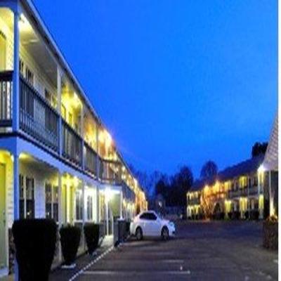 фото отеля Hunters Green Motel