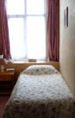 фото отеля Tudor Court Bed & Breakfast Falmouth