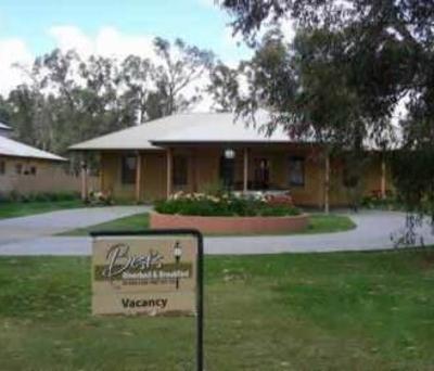 фото отеля Best's Riverbed & Breakfast