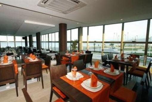 фото отеля Omeya Suites Hotel