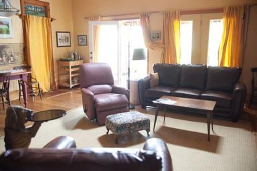 фото отеля Jackson's Falls Country Inn