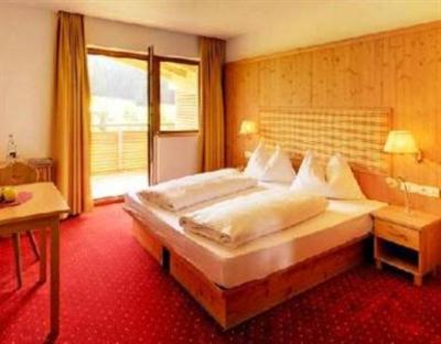 фото отеля Helmhotel