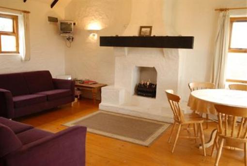 фото отеля Ballylinny Holiday Cottages