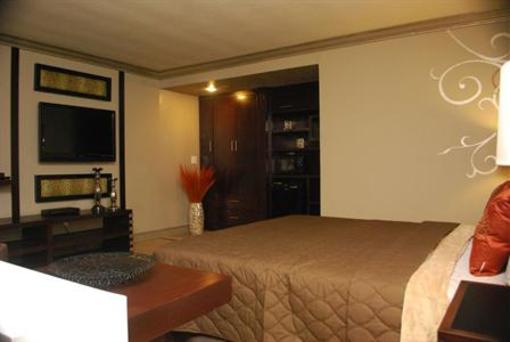 фото отеля Friendly Hills Inn