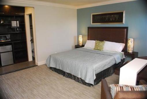 фото отеля Friendly Hills Inn