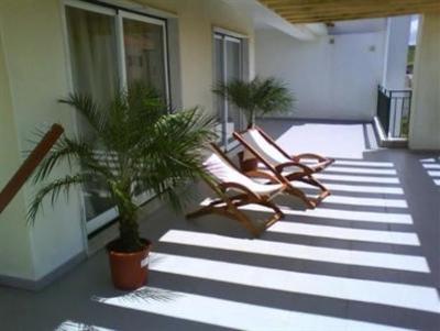 фото отеля Ericeira Surf Hostel