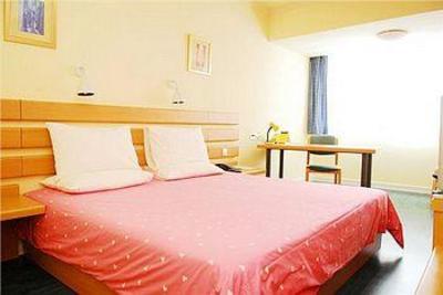 фото отеля Home Inn Wuhan Guanggu Jiayuan Road