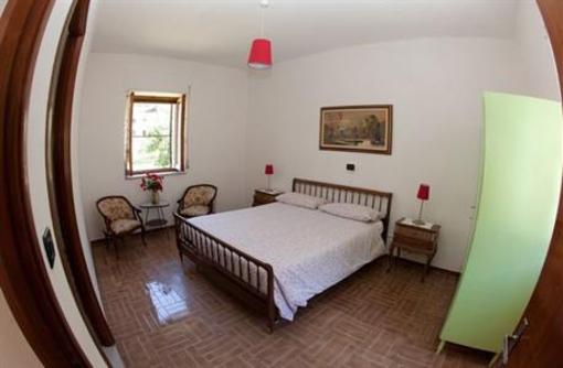 фото отеля Affittacamere Valle Maira