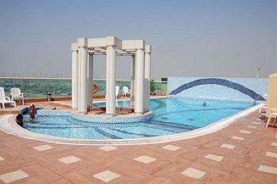 фото отеля Dunes Hotel Apartments Muhaisnah