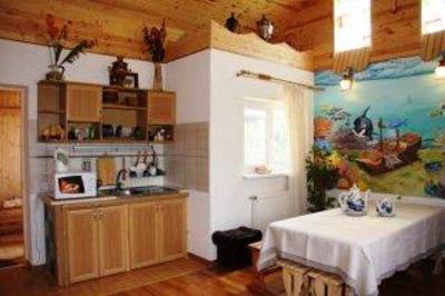 фото отеля Holiday Village Apartments