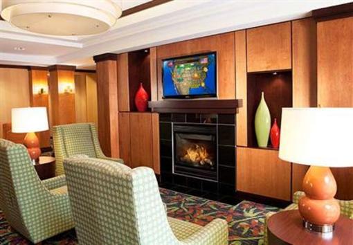 фото отеля Fairfield Inn & Suites Des Moines Airport