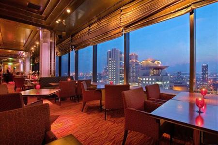 фото отеля Hilton Osaka