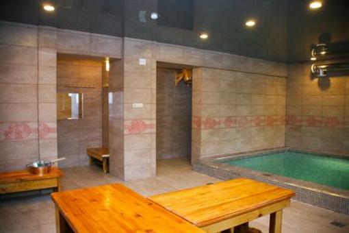 фото отеля Garage Hotel
