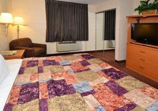 фото отеля Sleep Inn & Suites Lake of the Ozarks