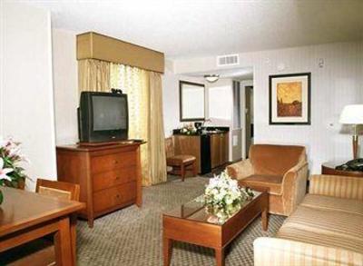 фото отеля Embassy Suites Loudon Dulles