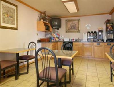 фото отеля Super 8 Tucumcari