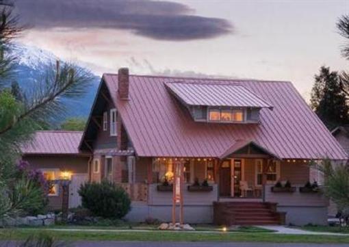 фото отеля Bronze Antler Bed & Breakfast