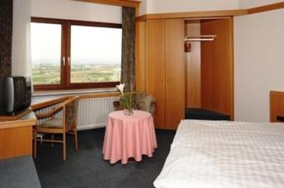 фото отеля Nödinger Hof Hotel Leinfelden-Echterdingen