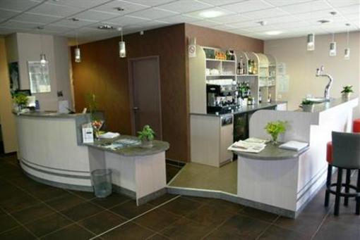 фото отеля Brit Hotel L'Adresse