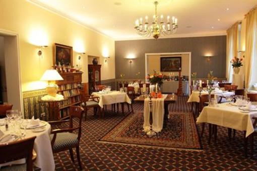 фото отеля Parkhotel Schloss Wulkow