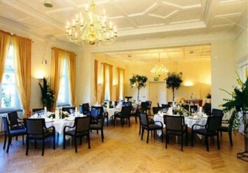 фото отеля Parkhotel Schloss Wulkow