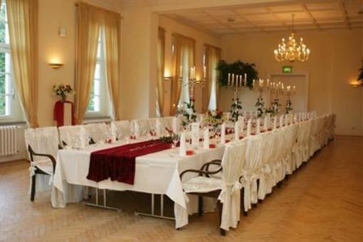 фото отеля Parkhotel Schloss Wulkow