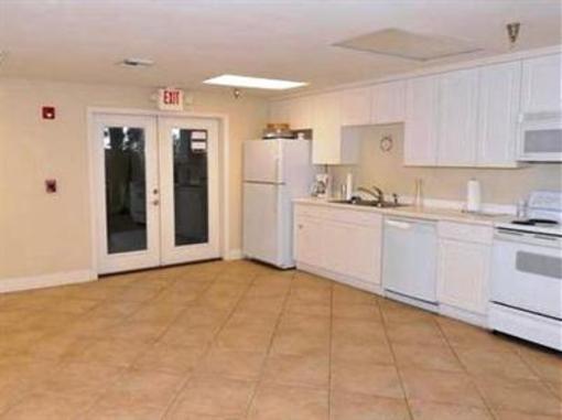 фото отеля ResortQuest Vacation Rentals Mediterranea Destin
