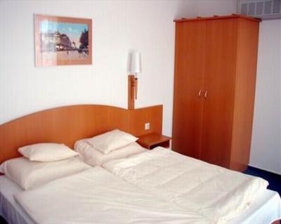 фото отеля Sohaz Hotel Es Apartmanszalloda