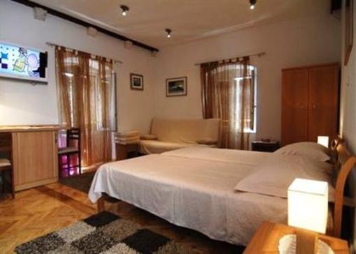 фото отеля Carrara Accommodation