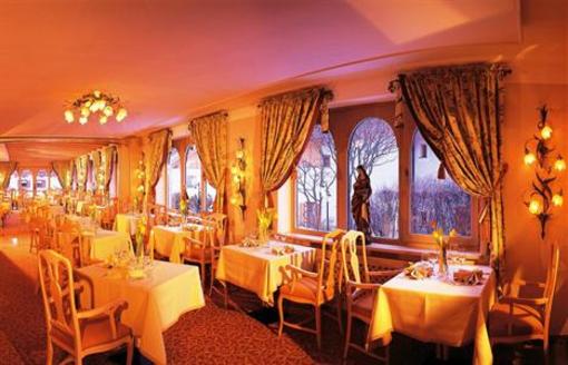 фото отеля Hotel Alpenhof Rasen-Antholz