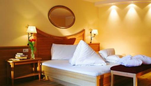 фото отеля Hotel Alpenhof Rasen-Antholz